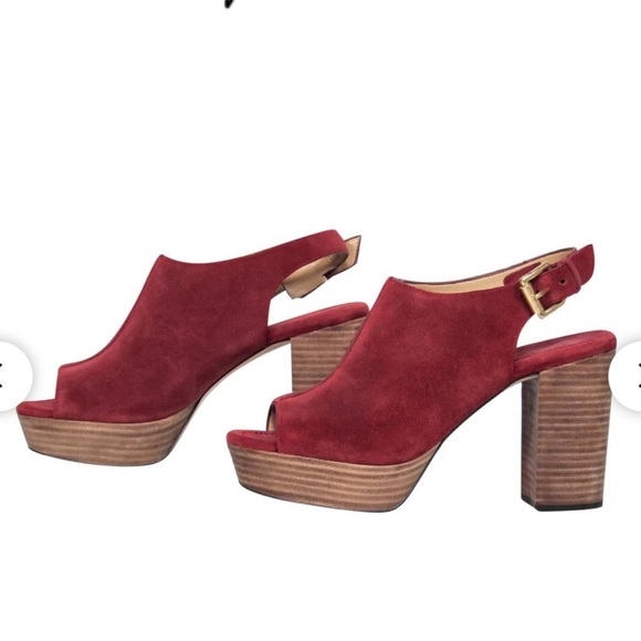 Michael Kors Elegant Red Suede Platform Heels Coral size 8 NEW fits a size 8.5 - Picture 2 of 7